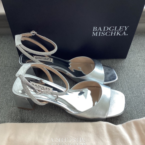 Badgley Mischka Collection Infinity II Sandal (Women), size 7M - Picture 5 of 13